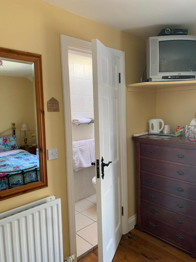 Teac Seain Bar & Bnb Annascaul Экстерьер фото