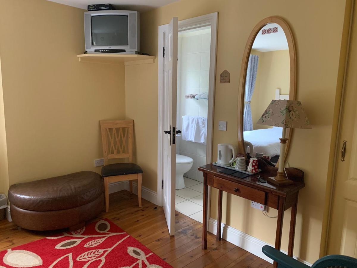 Teac Seain Bar & Bnb Annascaul Экстерьер фото